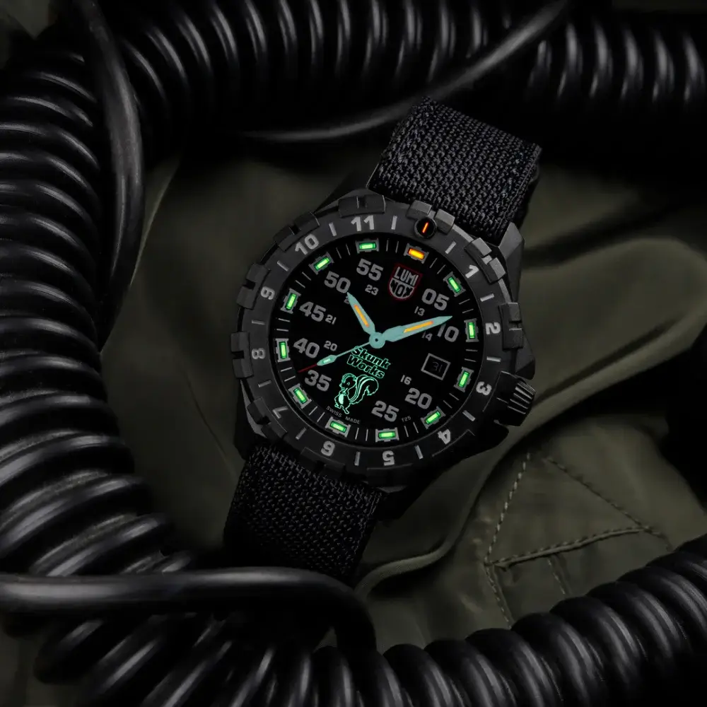 Luminox F 117 Nighthawk x Skunk Works 35th Anniversary 6400 Series XA.6442.H.SET Pastore Nicolet